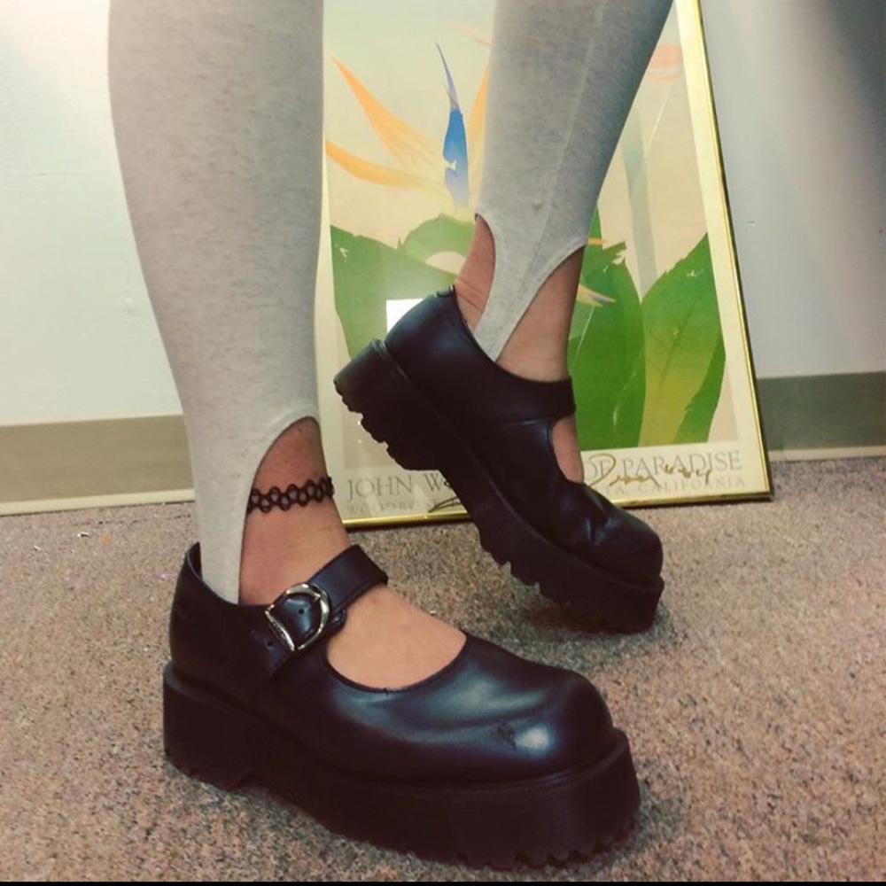 vintage dr martens platform mary janes euc